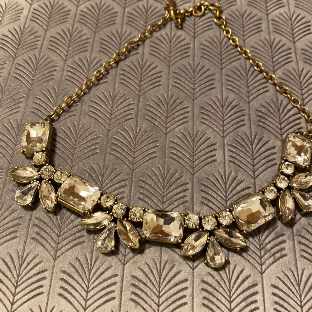 Beautiful statement pieces - Picture 2 of 4